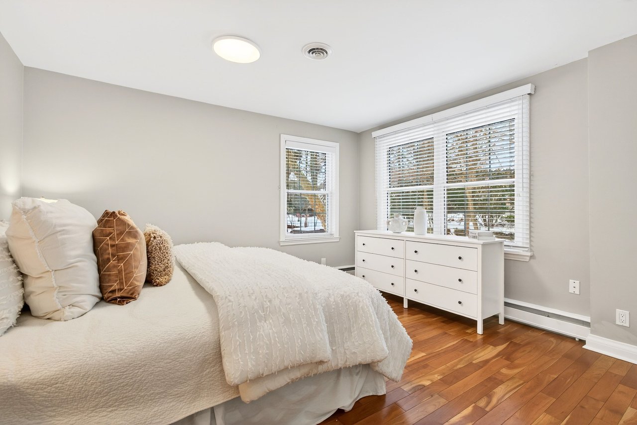 Aldershot Ranch-Style Oasis