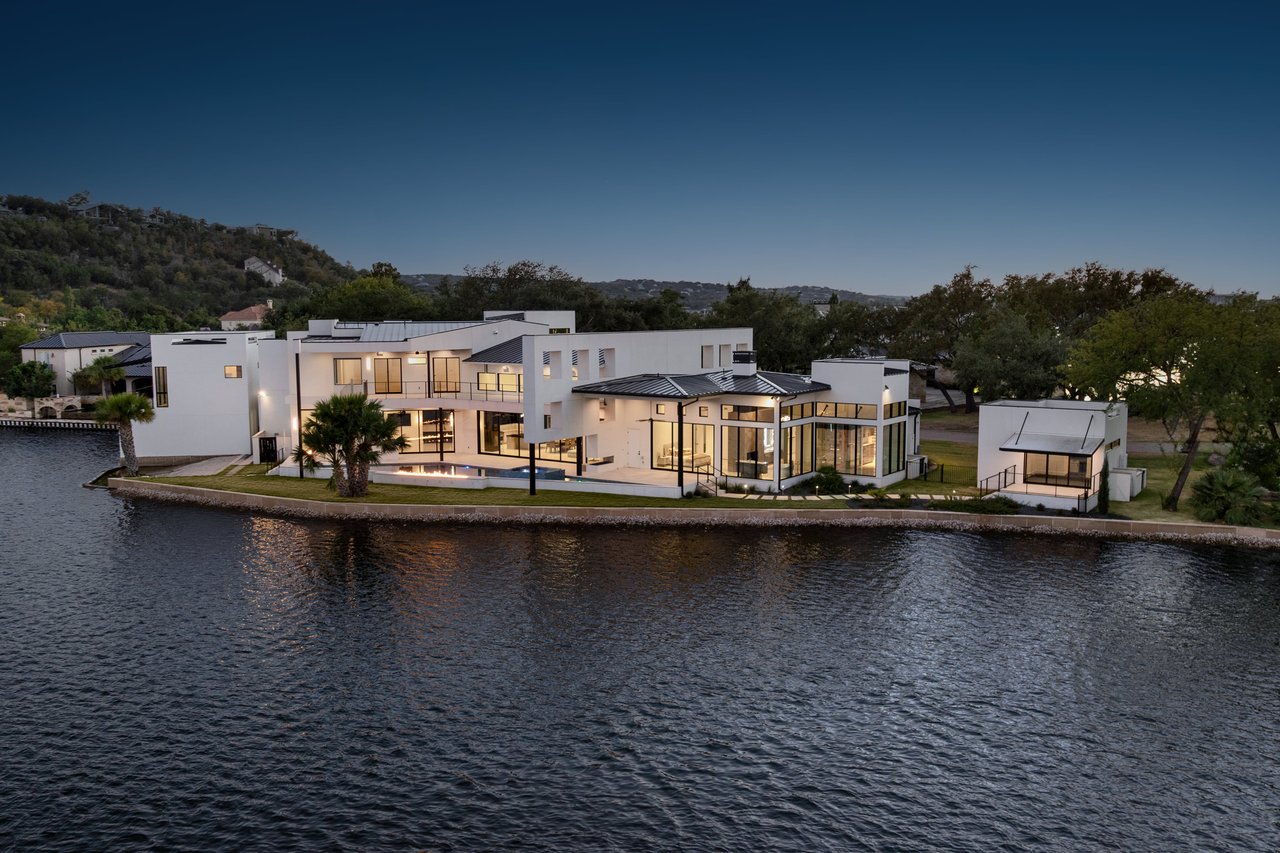 115 Estate Drive, Horseshoe Bay, TX 78657