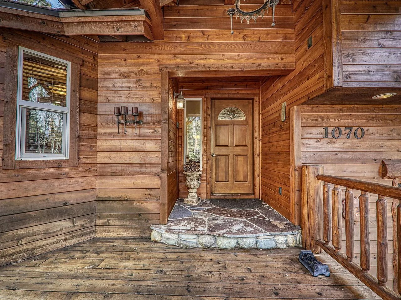 1070 Trent Lane