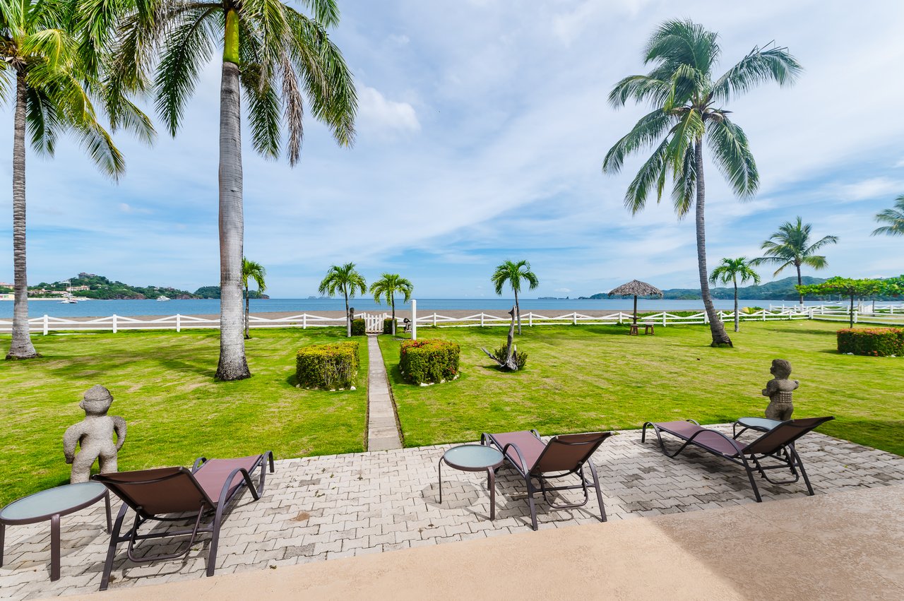 Pacific Beach 4 | Adorable 2 Bedroom 2 Bathroom Beachfront Condo in Playa Potrero!