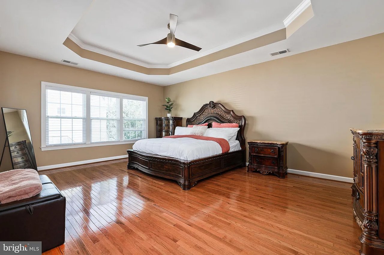 1974 Powells Landing Cir