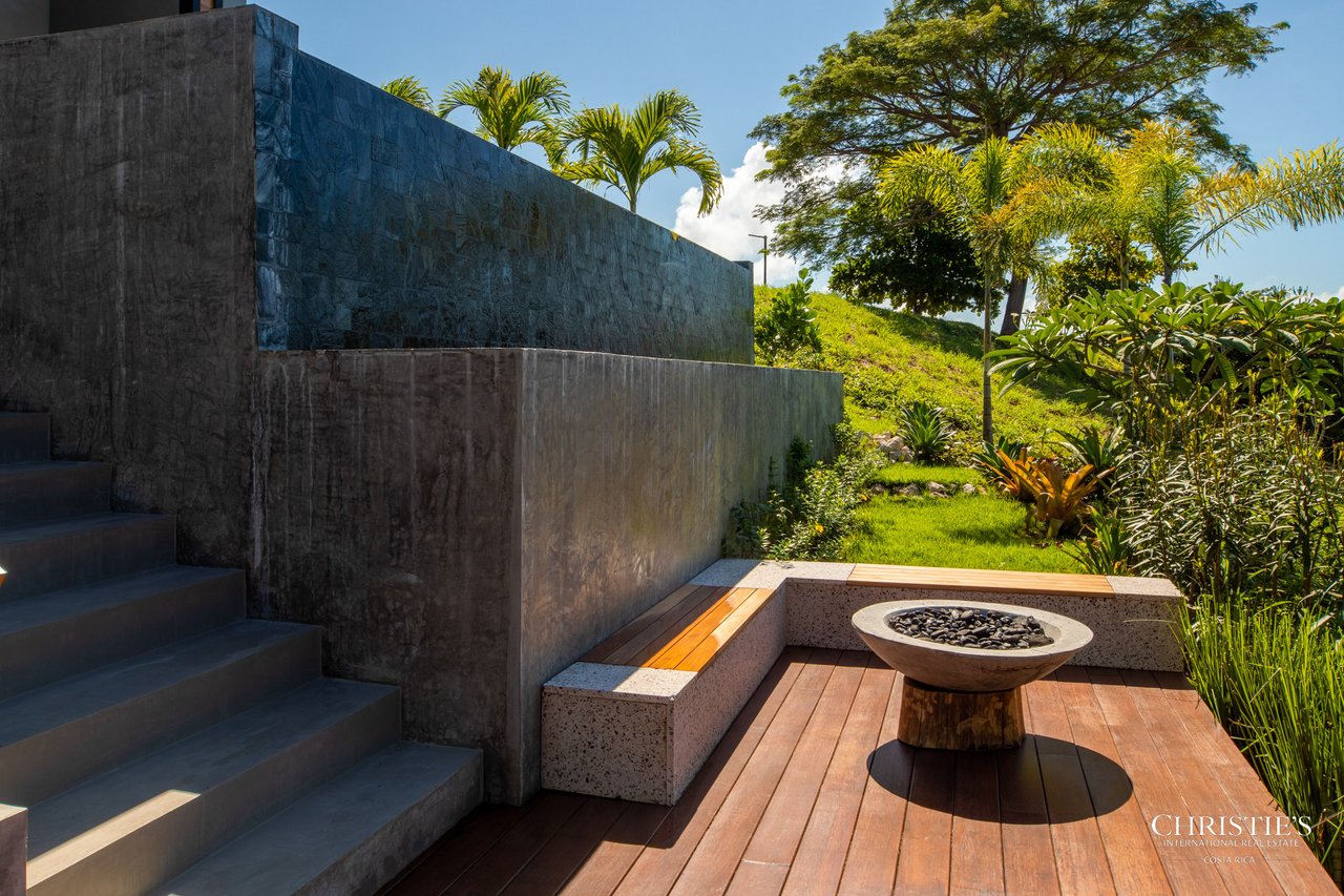 Tropical Luxury Ocean View Garden House Villa