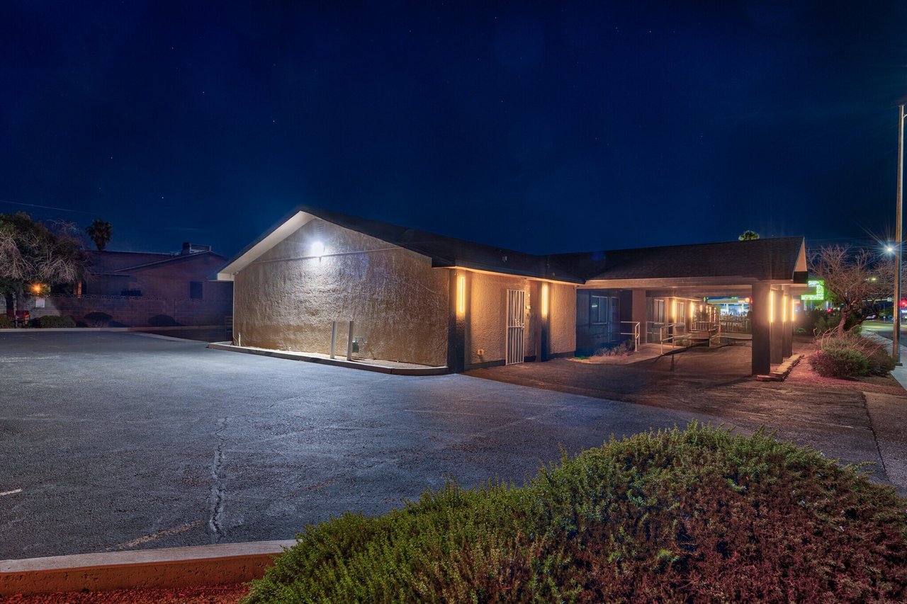 2545-2595 S Torrey Pines