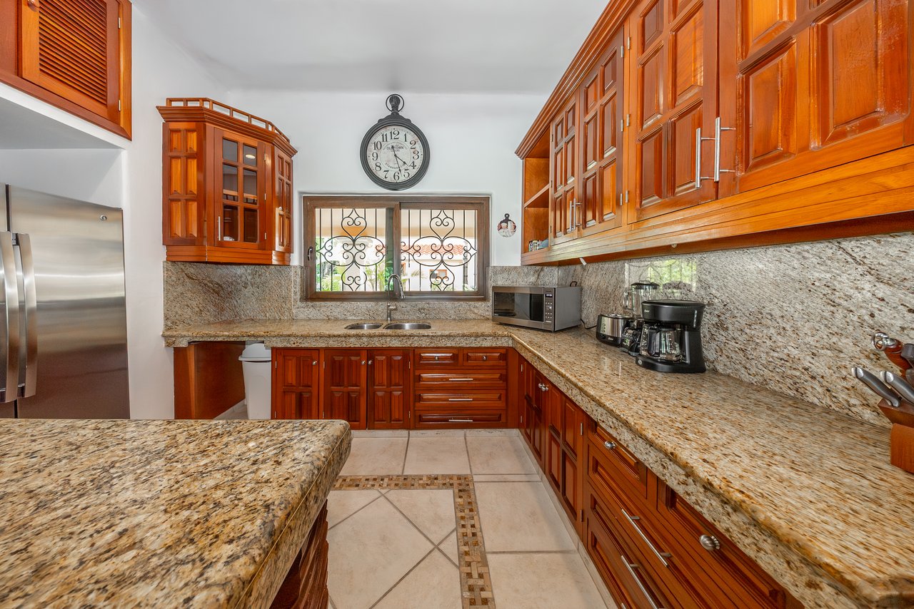 Villa Orquídea Puerto Aventuras | Golf-Front Luxury Estate