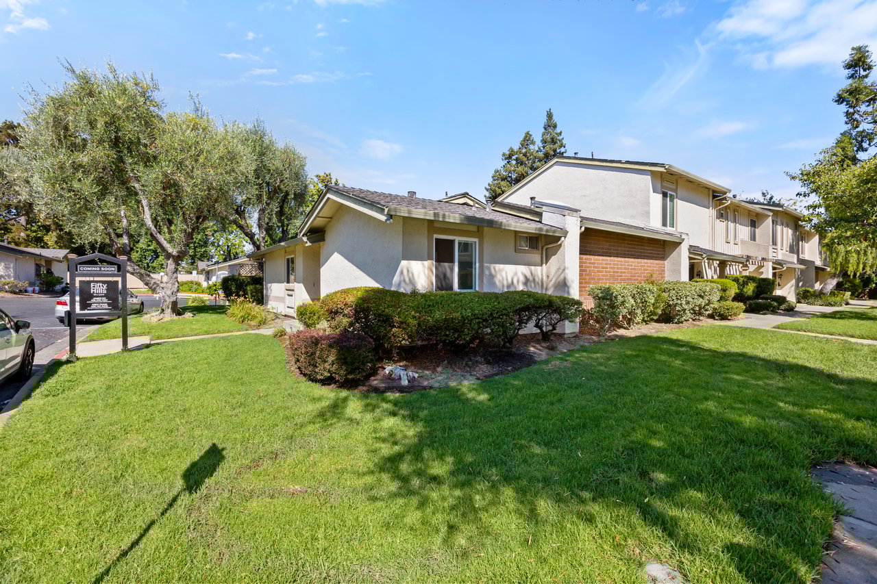 735 Winstead Terrace