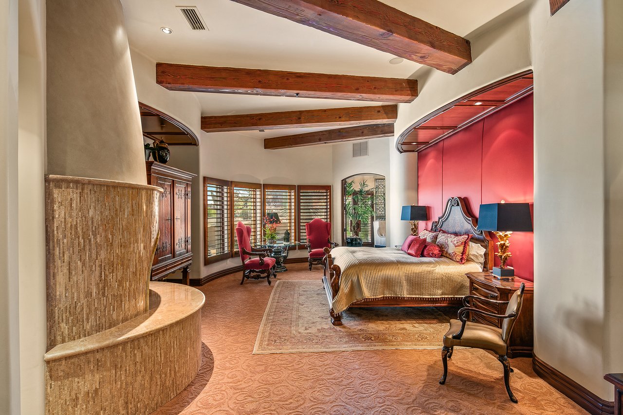 7311 E ARROYO HONDO Road