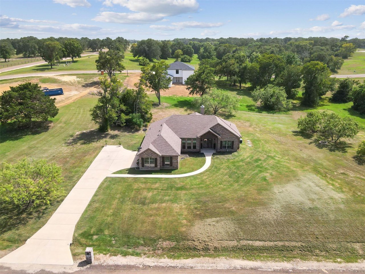 Luxury Lakefront Living