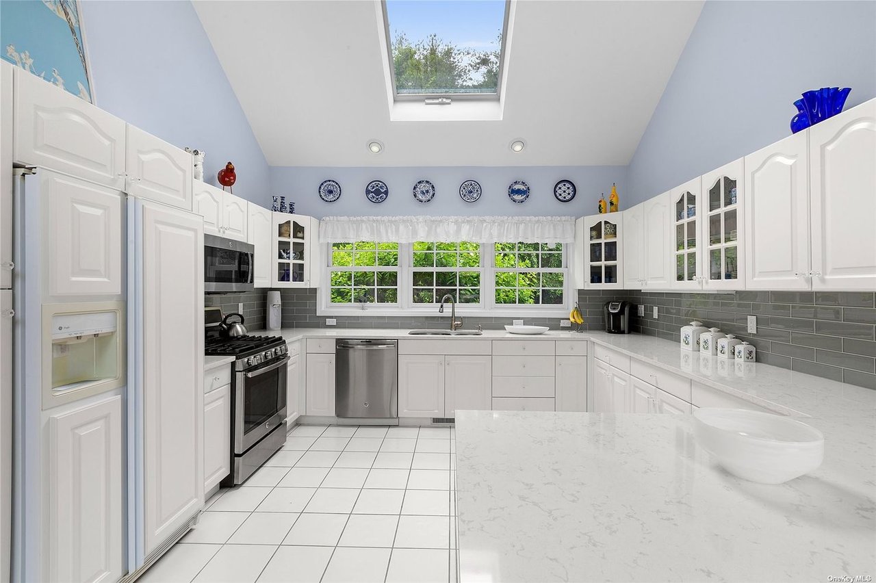 7 Plume Grass Way