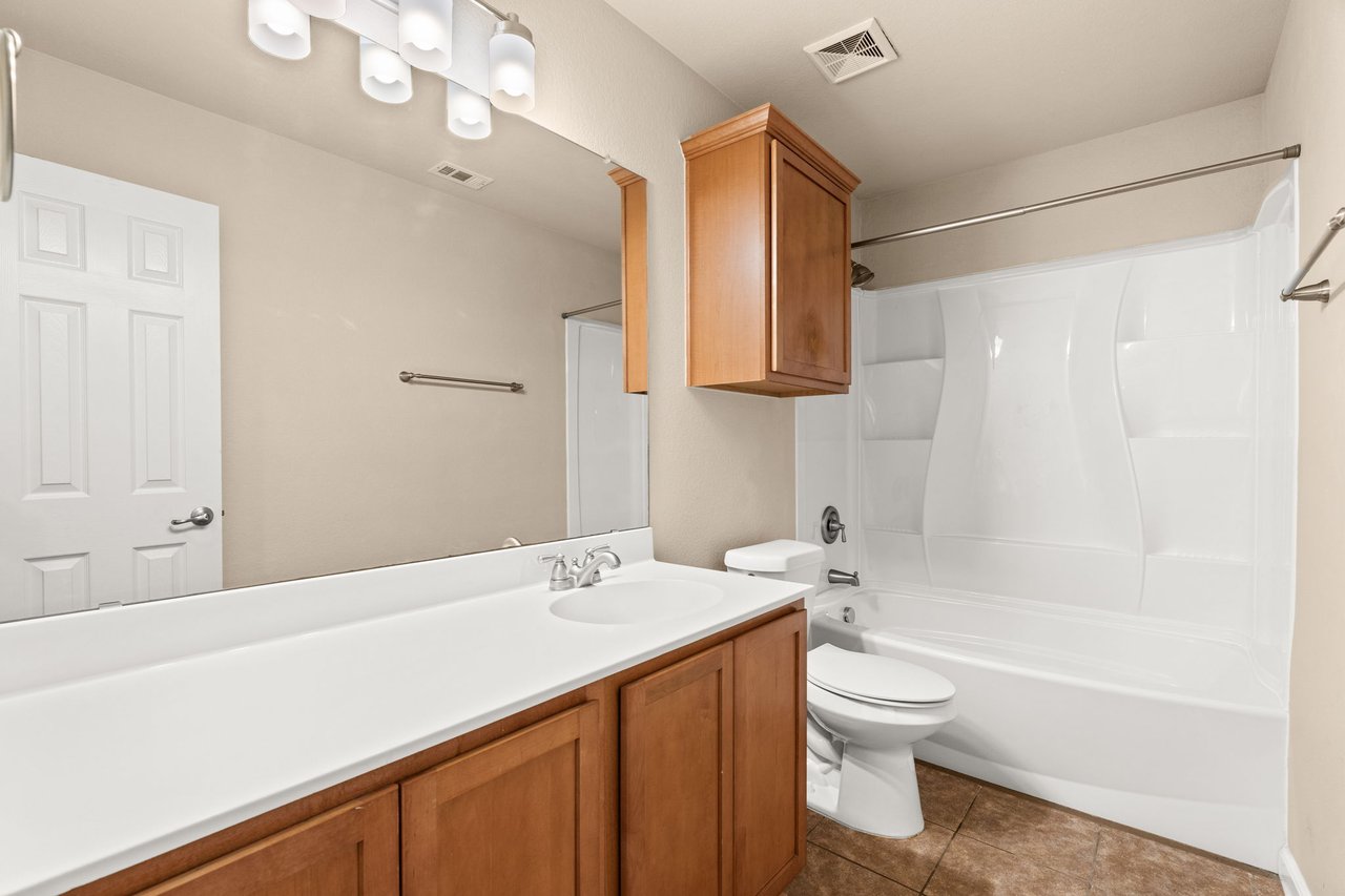 226 Fresno Springs