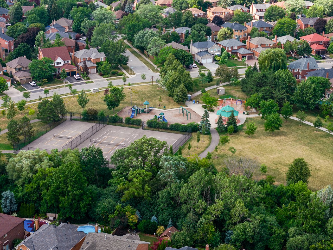 2006 Glenada Crescent Unit 7