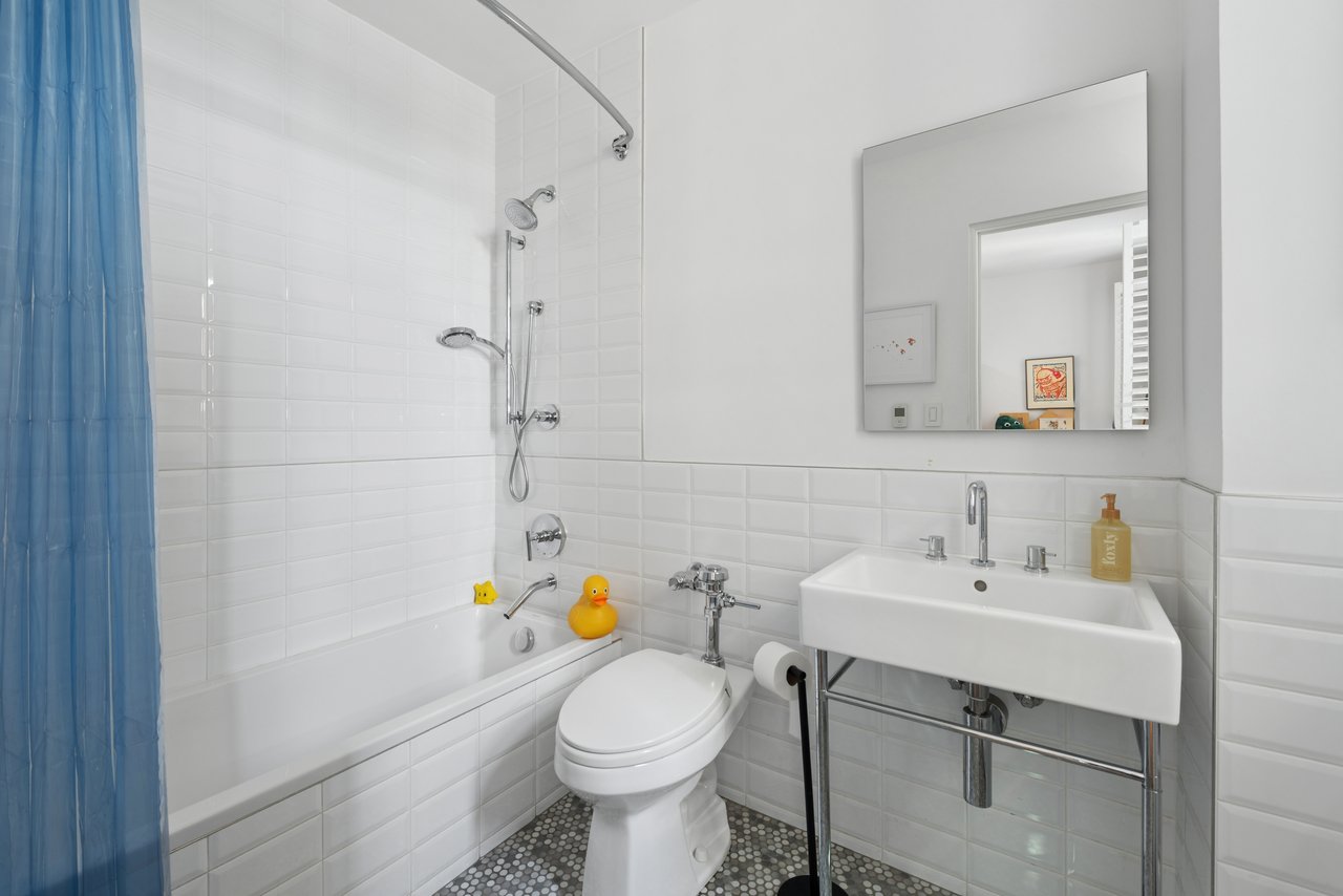 3500 North Lake Shore Drive 6D 