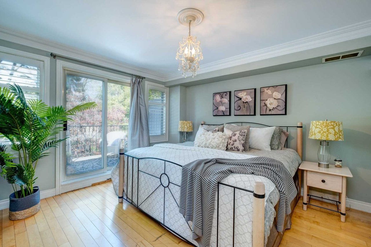 724G Kingston Rd