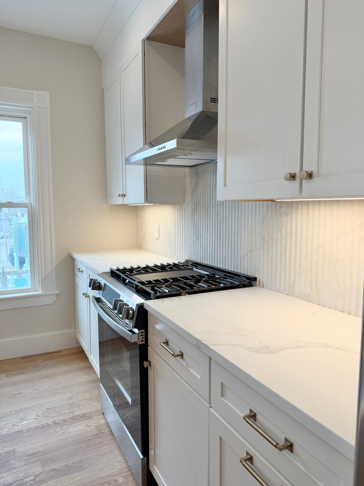 16 Harbor View Street