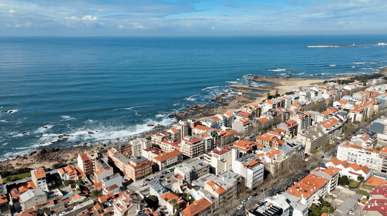 Luxury Four-Story Home in Foz do Douro, Porto with Ocean Views and Beach Proximity
