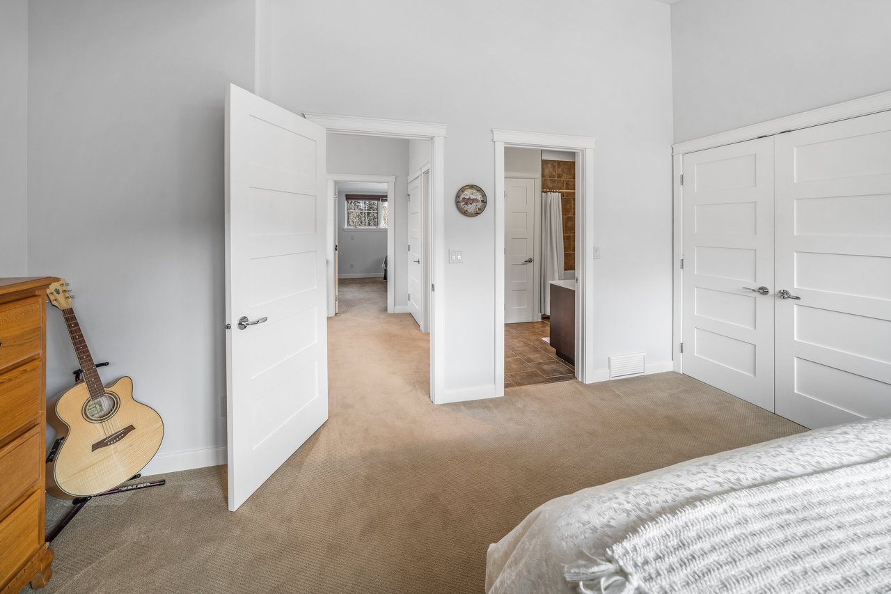 1 - 105 Rundle Drive 