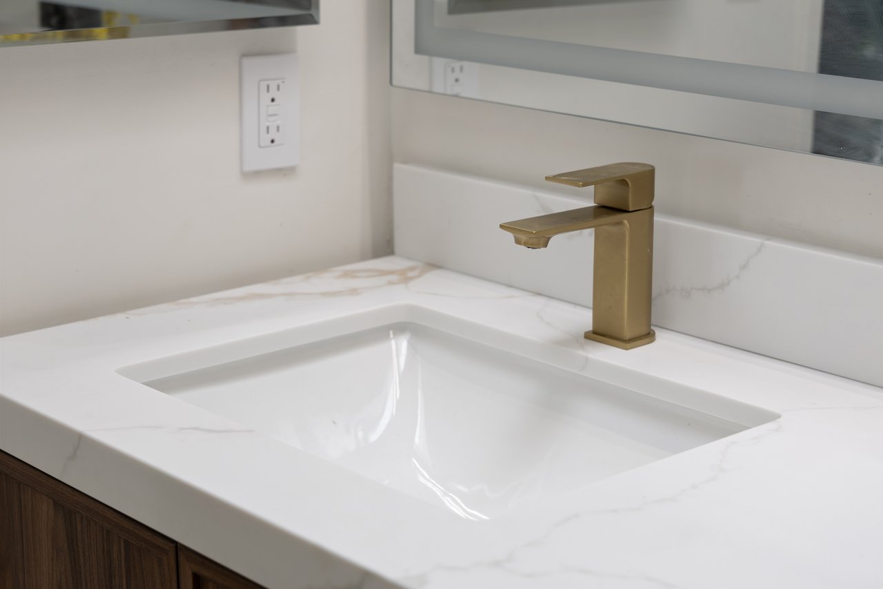 735 Winstead Terrace