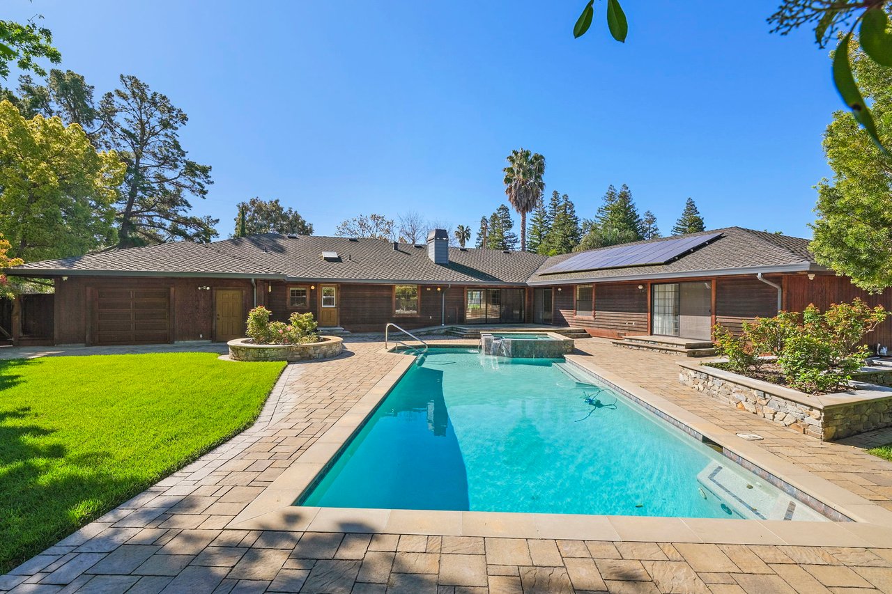 50 Amberwood Ln, Walnut Creek