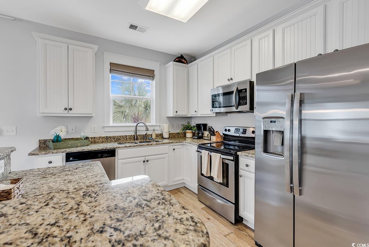 820 Madiera Dr. Unit: 14