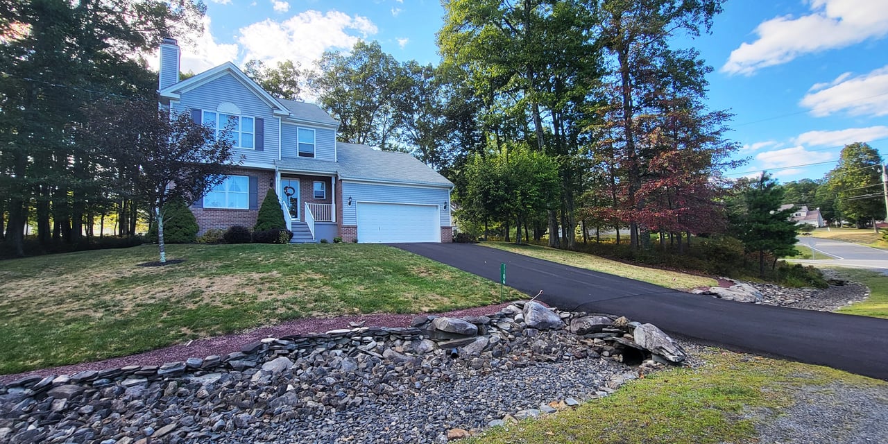 Home Styles You Will Find In Saw Creek Estates