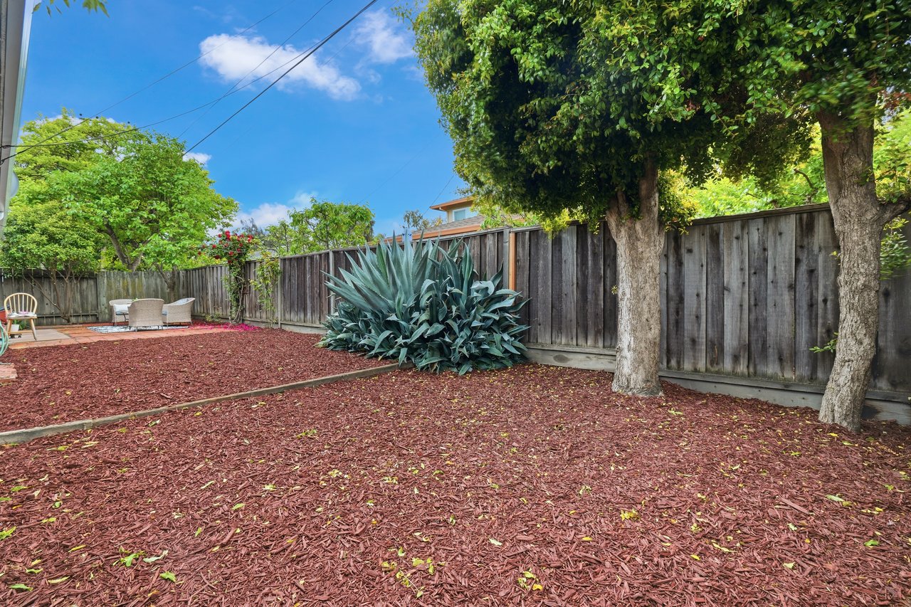 3240 Santa Maria Avenue