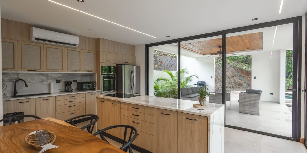 Modern Jungle Home Near Conchal Beach