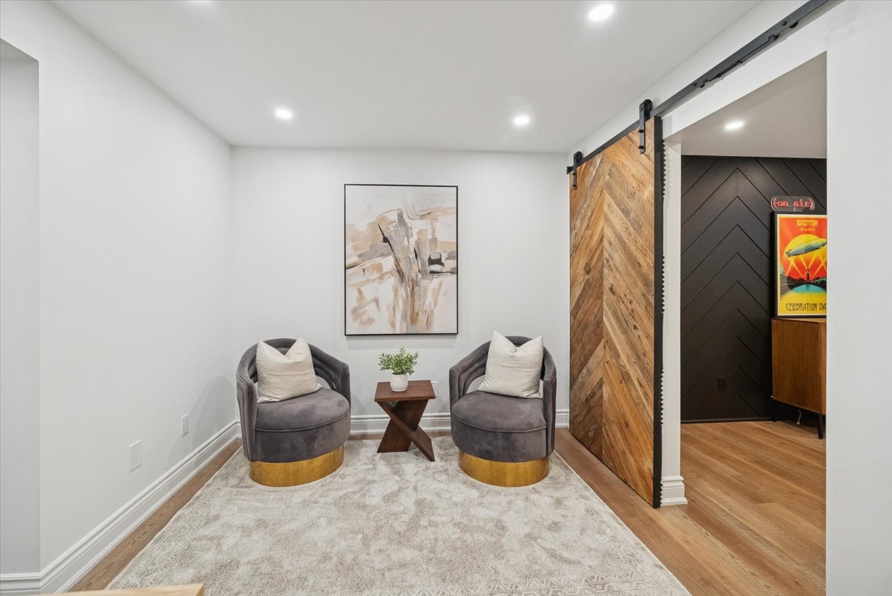 77 Fred Silvester rd