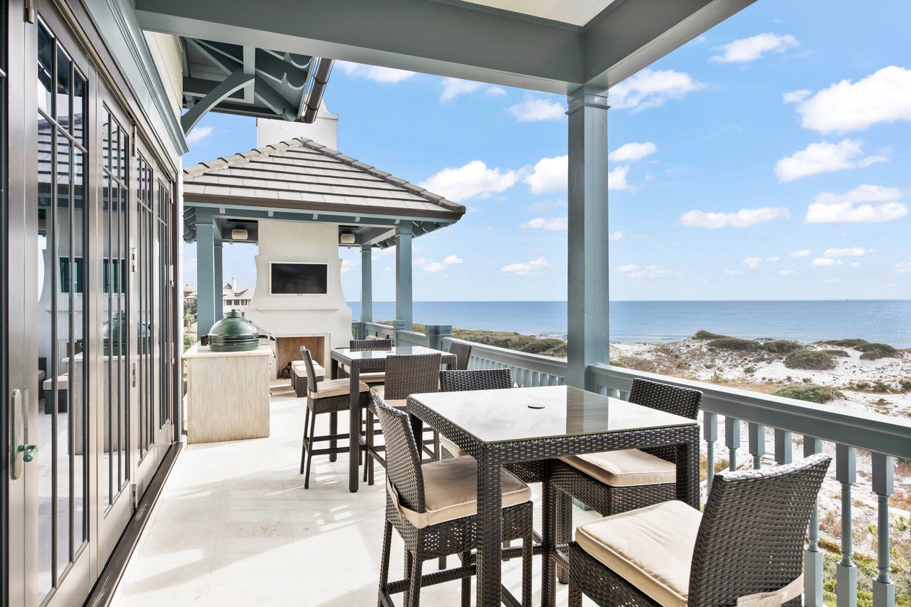 243 W Bermuda Dr