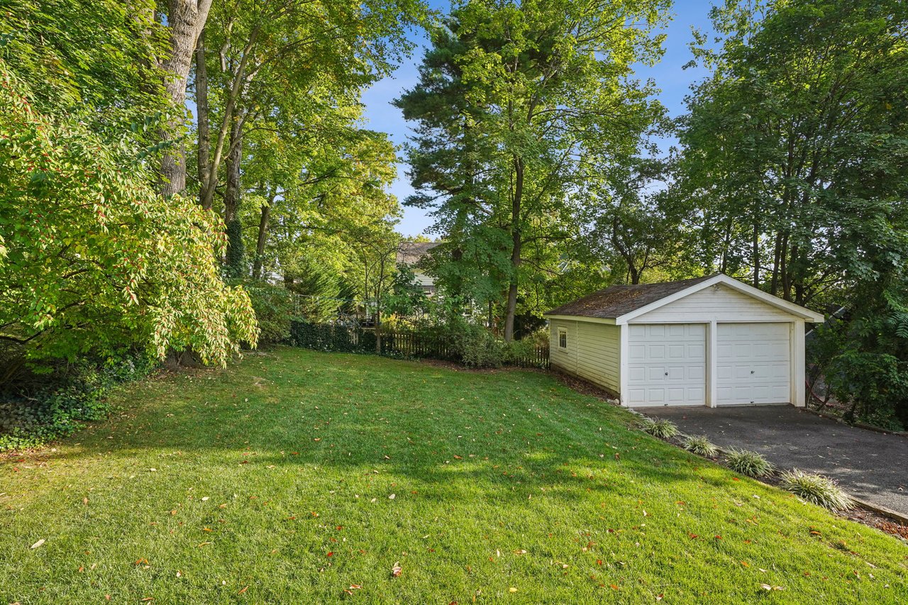 39 Collinwood Rd