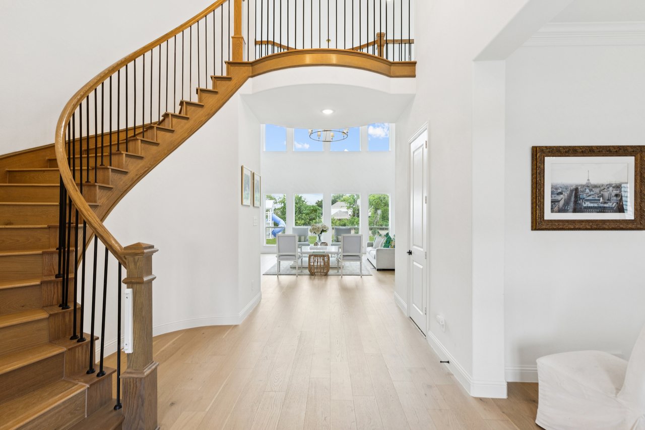 4909 Whisper Drive
