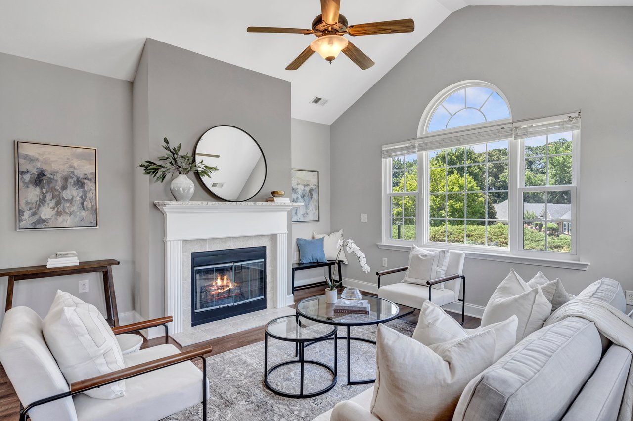 2694 Grapevine Circle
