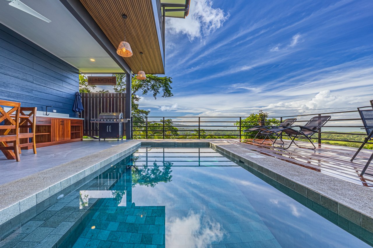 Villa del Altamonte, Best Ocean View Home in the Hills of Uvita.