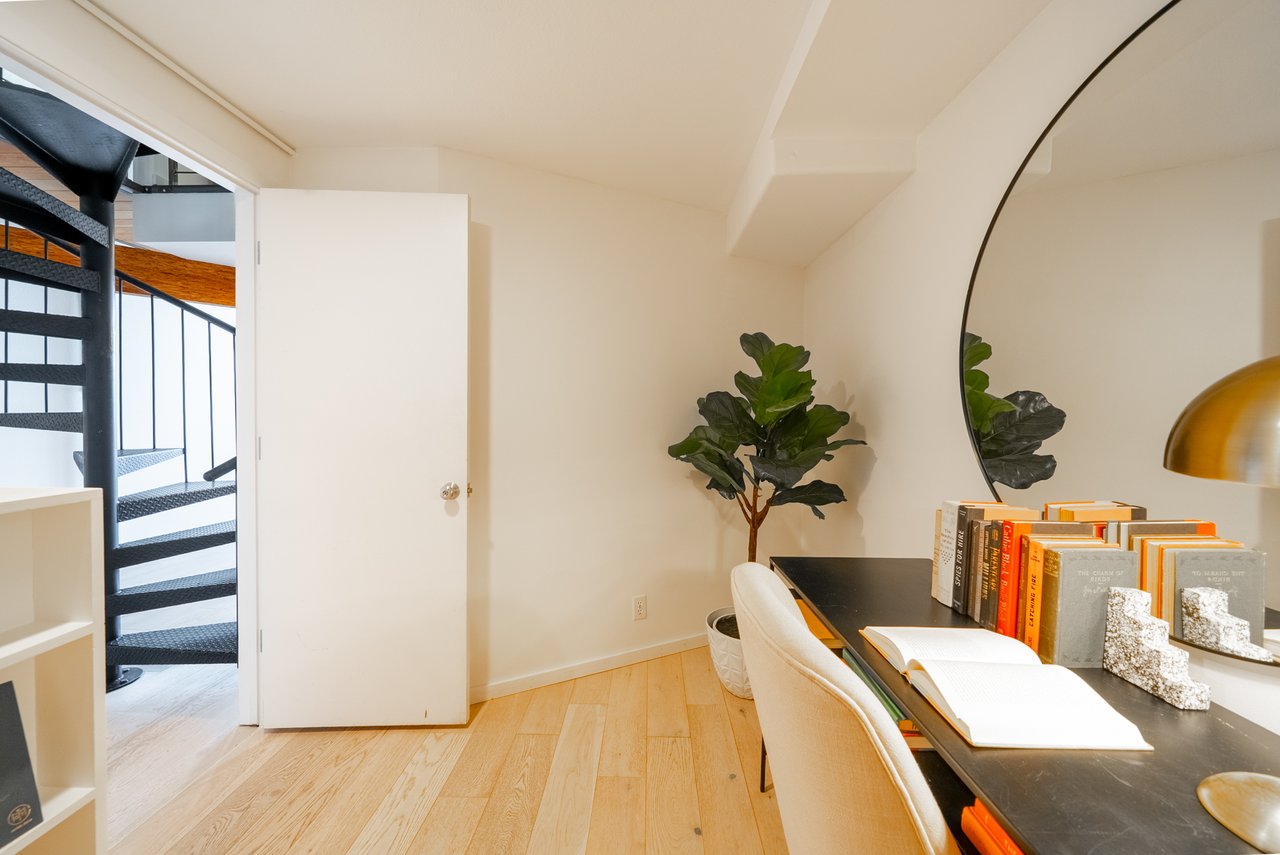 2301 Harrison St #203