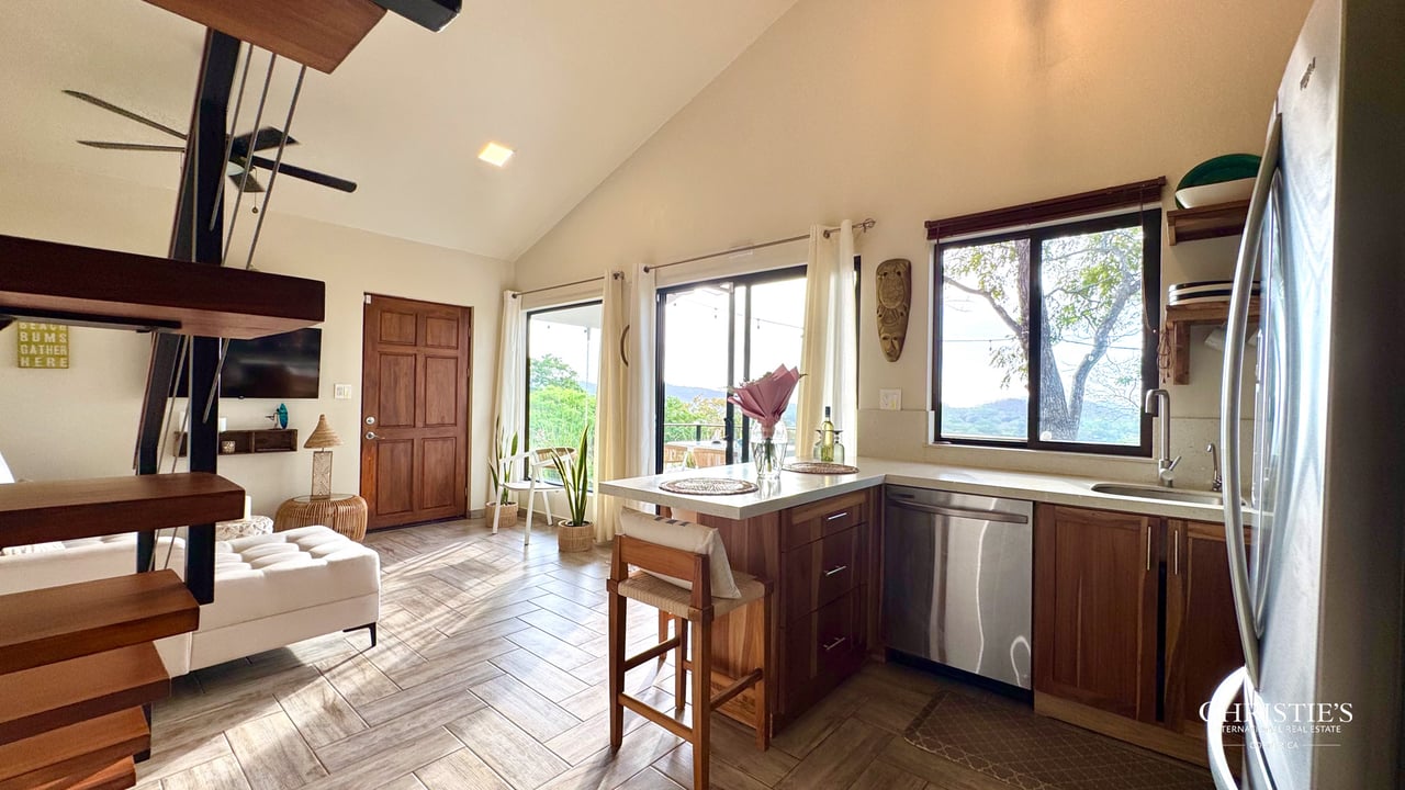 Casa Lunax Ocean View Residence