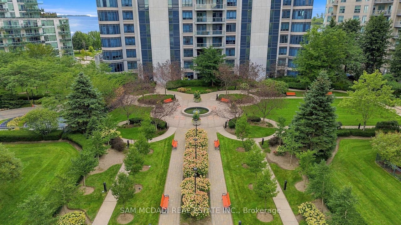 2087 Lake Shore Boulevard W 103, Toronto Unit: 103