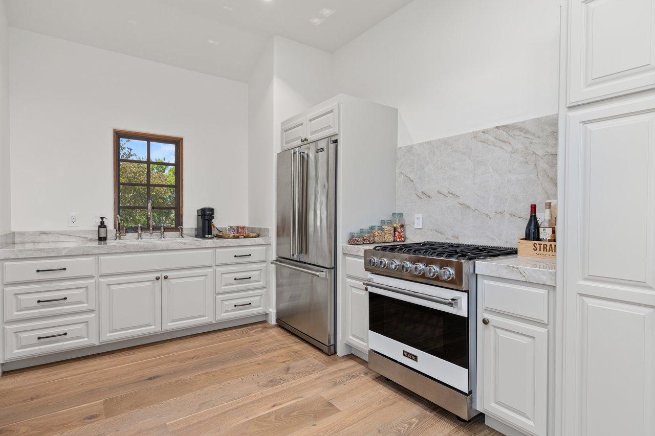 Regency Hills Estate