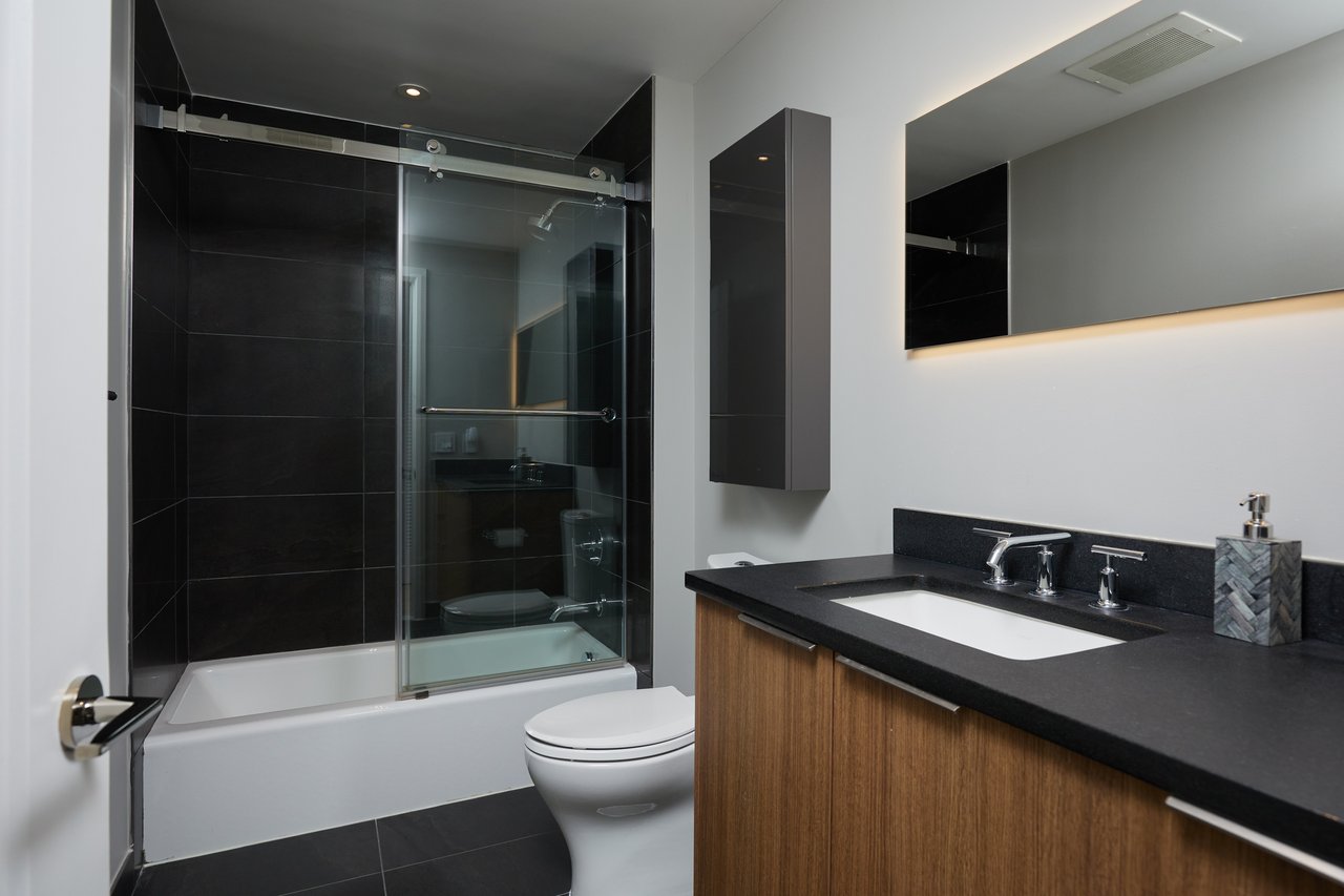 45 Sutton Square SW #306
