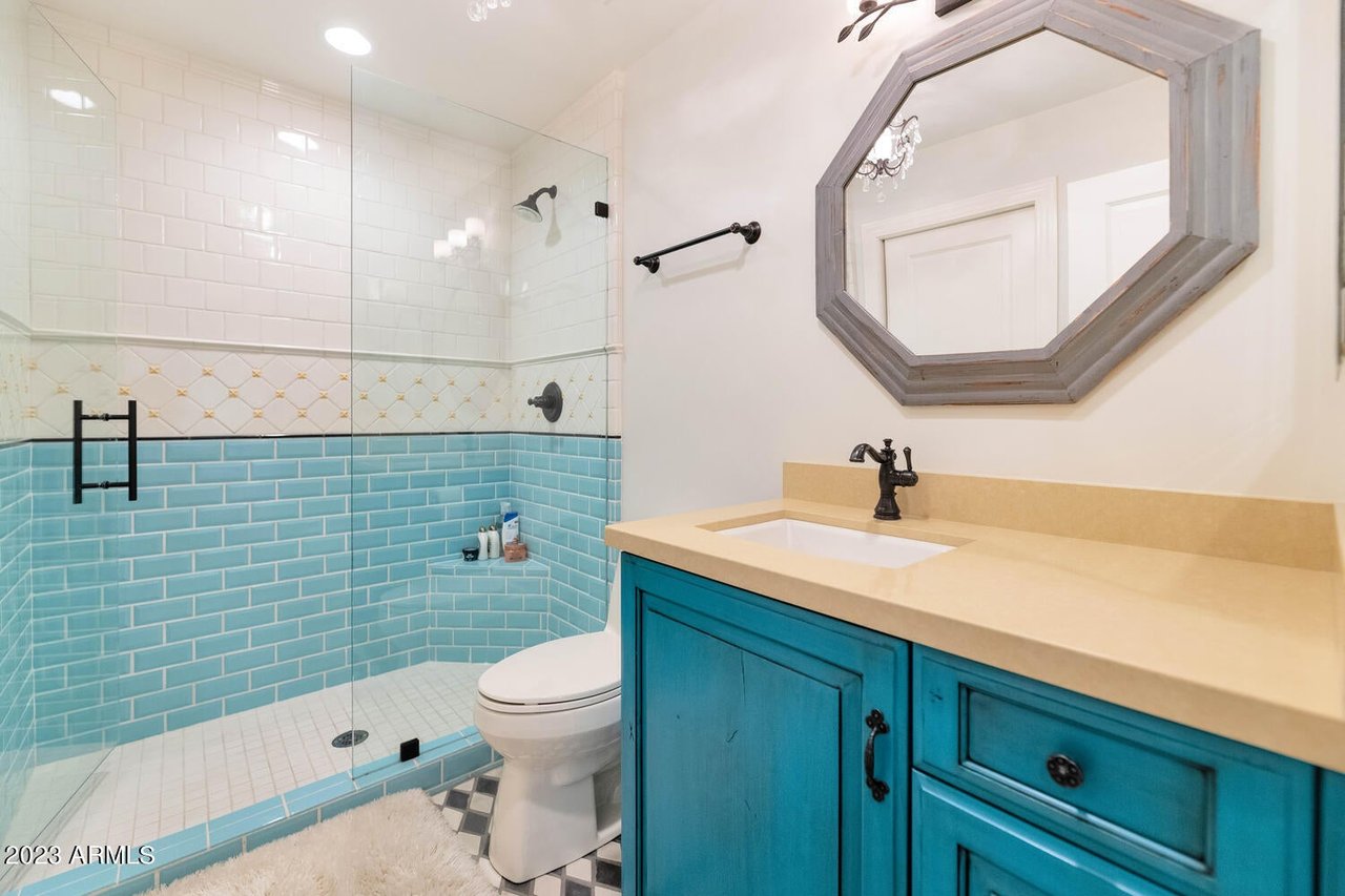 Just Sold: 4474 E Calle Del Norte