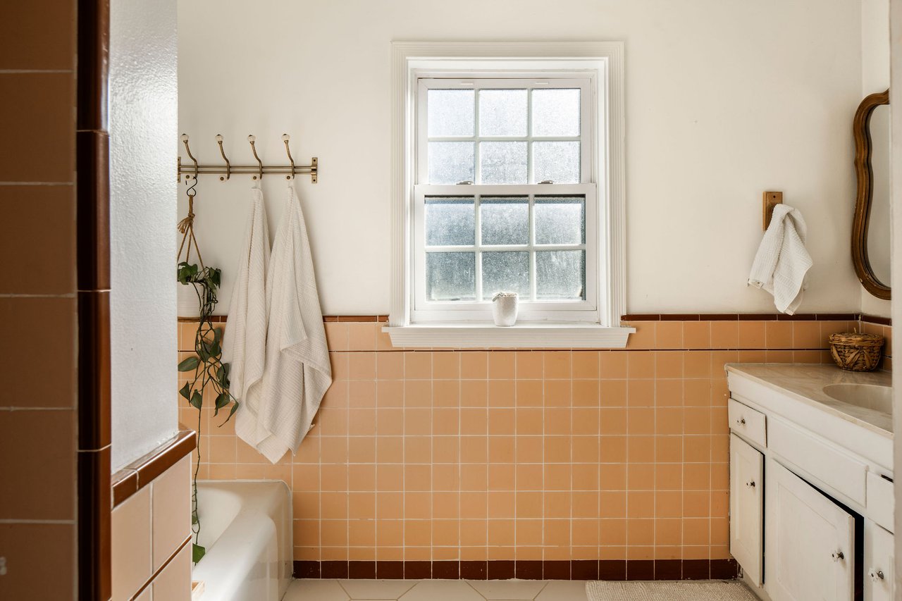 The Perry Farmhouse in Van Nuys, A Rare Rustic Compound