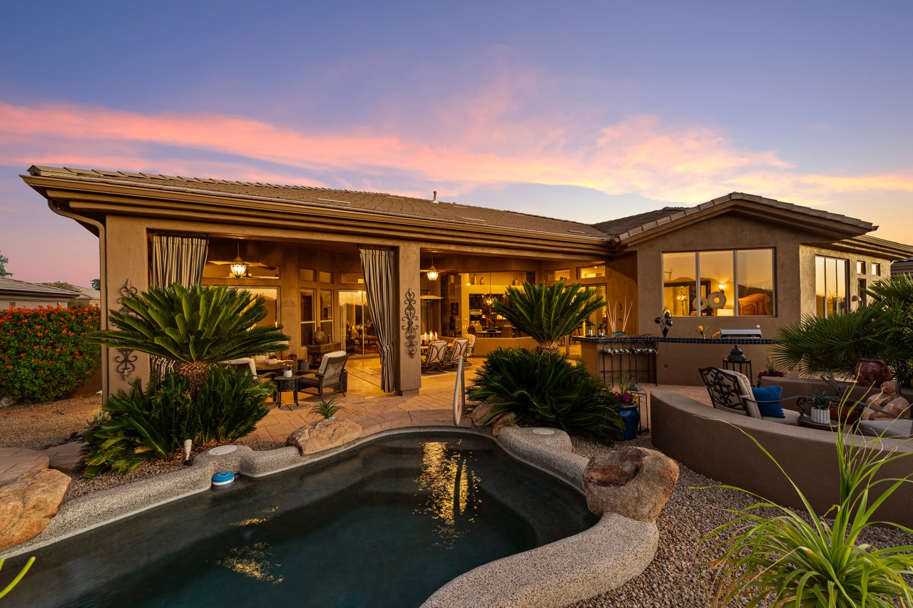 9812 E ROADRUNNER Drive