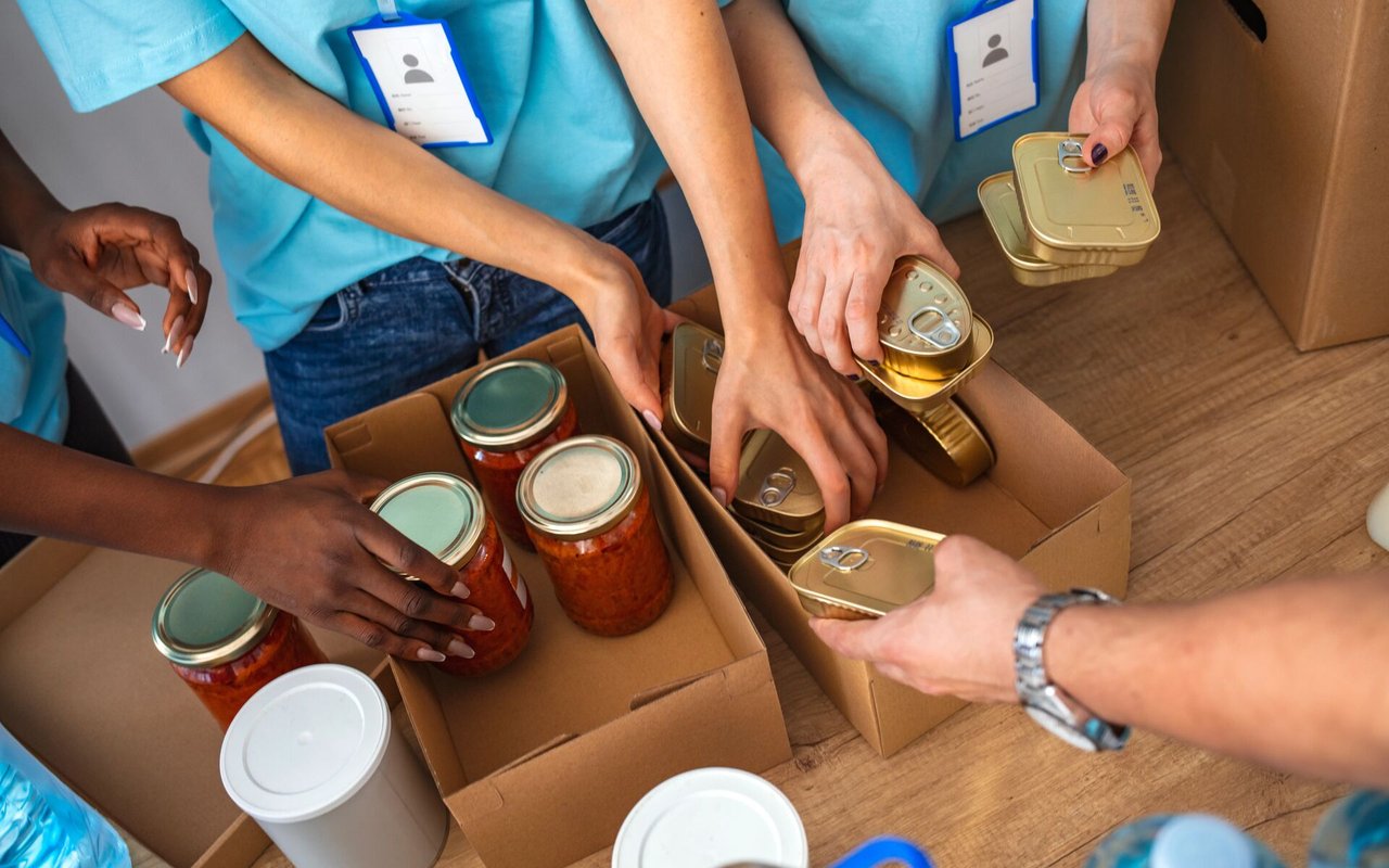 Ideas For Giving Back This Holiday Season