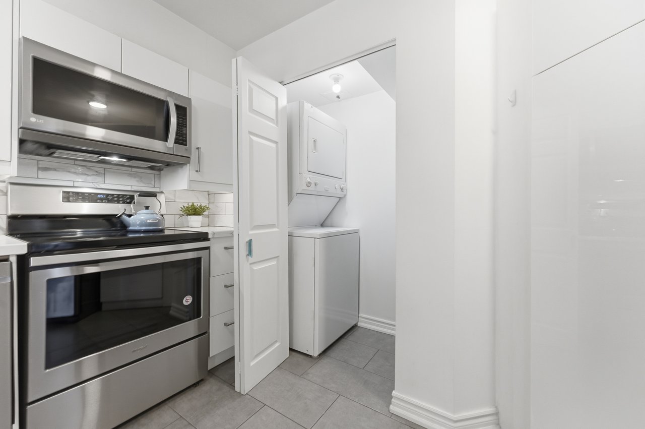 1485 Lakeshore Rd E 511