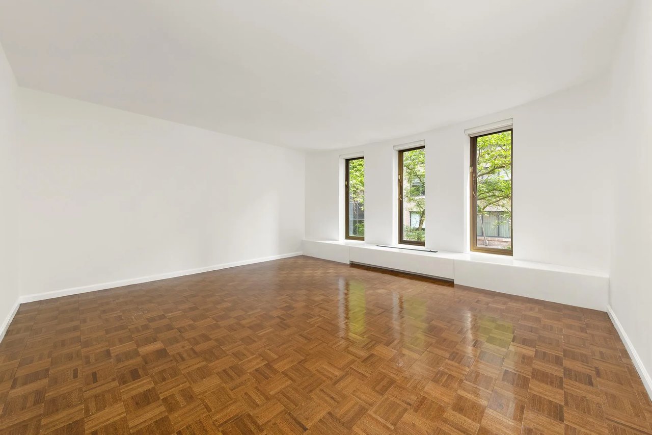 226 E 67th St Maisonette