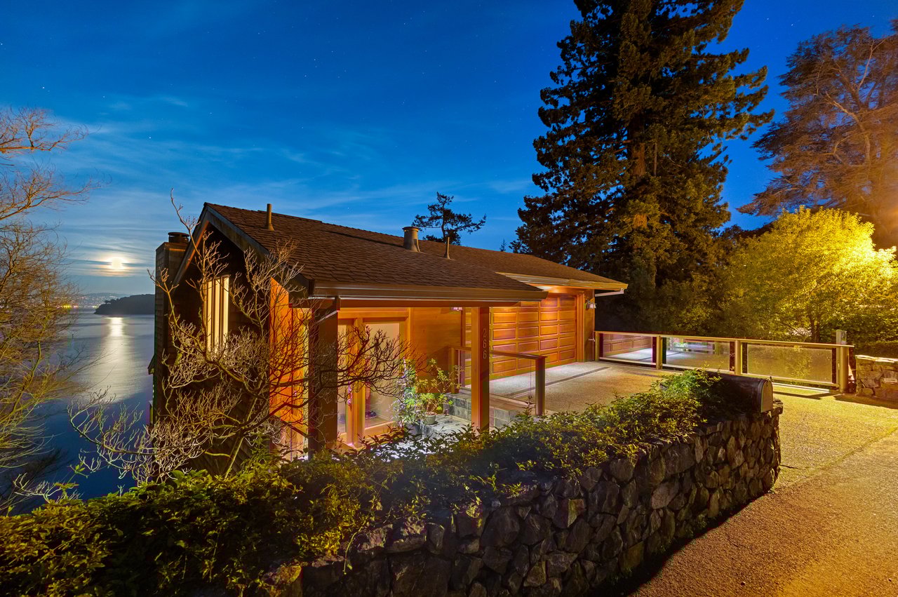 Picturesque Bay Views on Belvedere Island