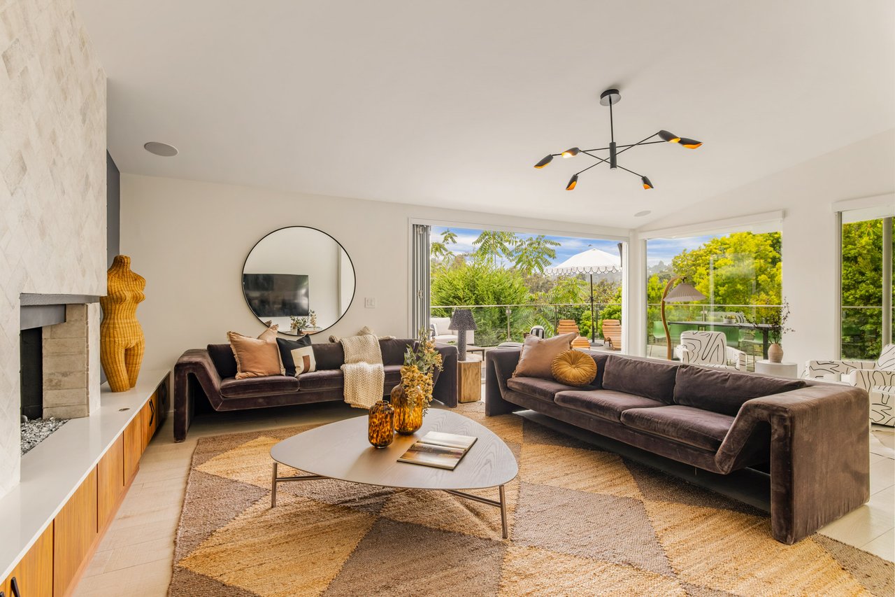279 Mabery Rd, Santa Monica