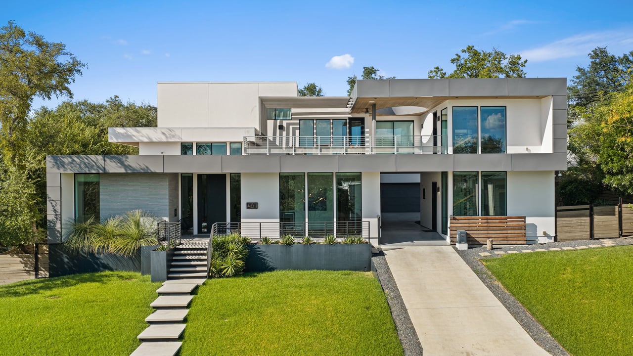 4811 Timberline Drive