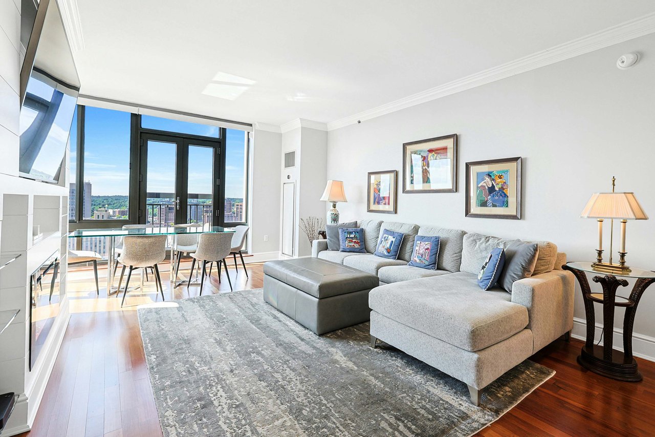 10 City Place, #21B, White Plains, NY 10601
