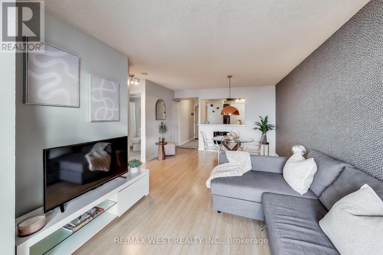 #1917 - 5 Greystone Walk Drive, Toronto Unit: 1917