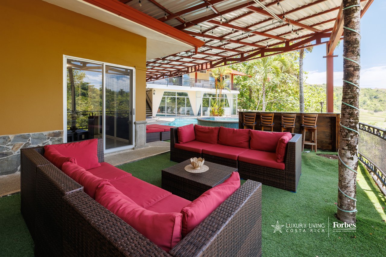 21455 - Remodeled Residence, 10 bedrooms, Near Marina Los Sueños with Views