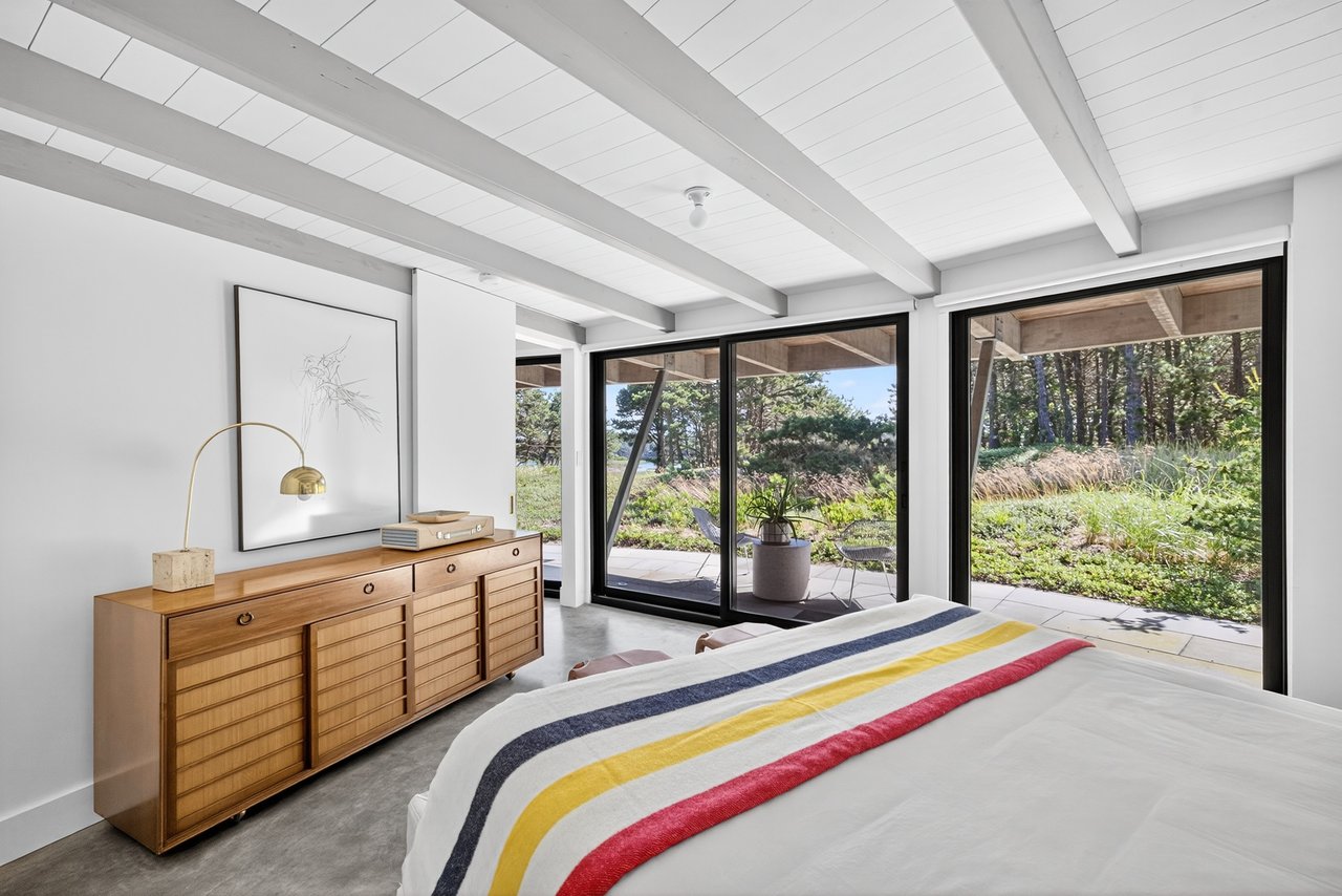Cape Cod Modernist Masterpiece