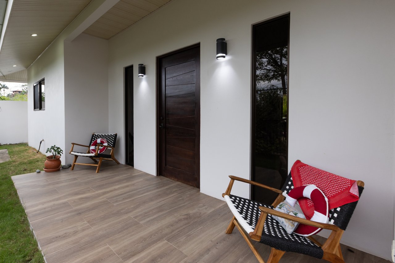 Turnkey Modern Home Near Quepos Marina – Move-In Ready! 2BDR&2BATHS